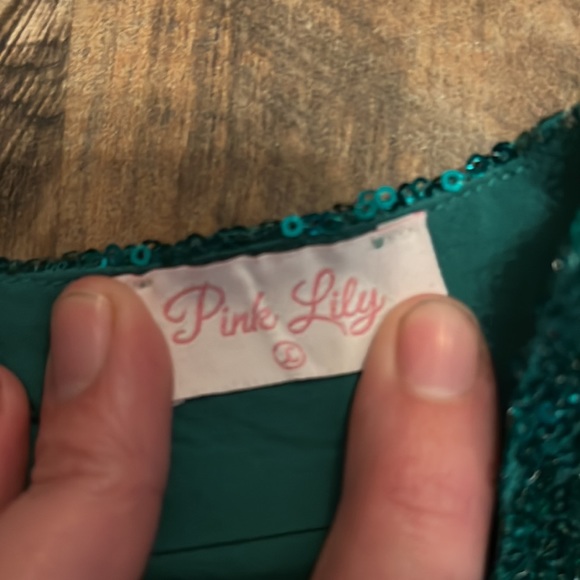 Brand new tags removed sequin tank top with back neck opening and buttons - Picture 2 of 7